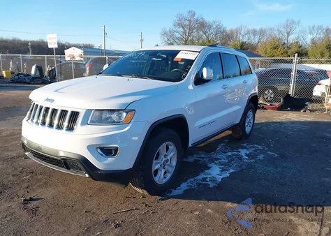 2015 Jeep Grand Cherokee Laredo z USA, uszkodzony, nr VIN 1C4RJFAG4FC766842